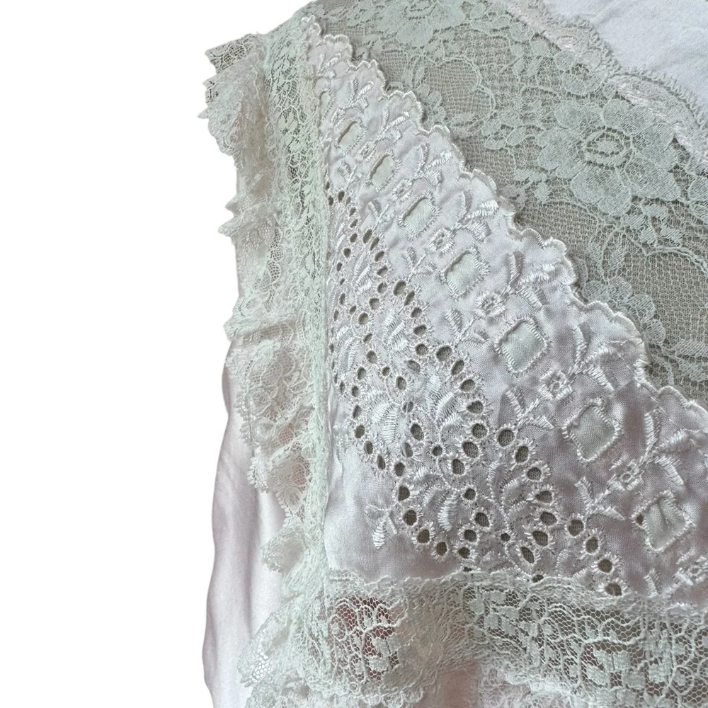 1980s Christian Dior Lace & Open Weave Embellishment Nightgown‎ - Picture 3 of 11